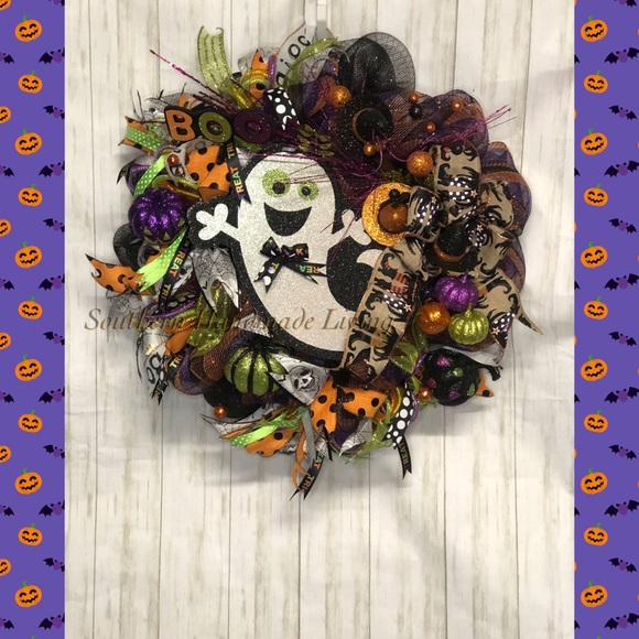 Ghost Wreath Boo! - Picture 3 of 5